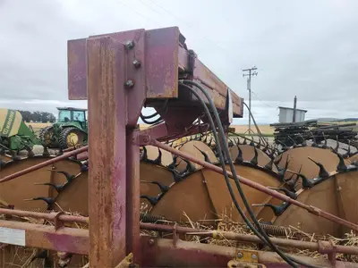 USED 2004 DARF 930