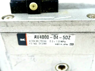USED SMC AV4000-04-5DZ VALVE AV4000045DZ