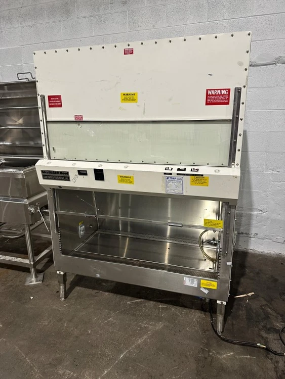 Used STERILGARD _UNKNOWN_ Fume Hoods Ohio US | McKean Machinery Sales #445708