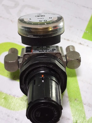 SMC AR10-M5 PNEUMATIC REGULATOR