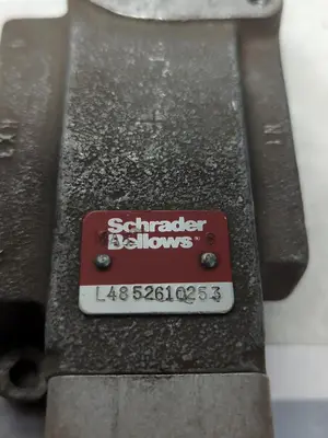 Used SCHRADER BELLOWS L4852610253 Solenoid Valves Ohio US | Surplus Asset Holdings #1246281