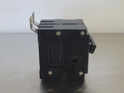 USED CUTLER-HAMMER BA230