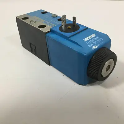 USED VICKERS DG4V-3-2A-M-U-H7-60