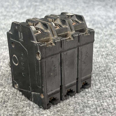 Used GE THQL3140 Circuit Breakers California US | Davliegogo LLC #1705984