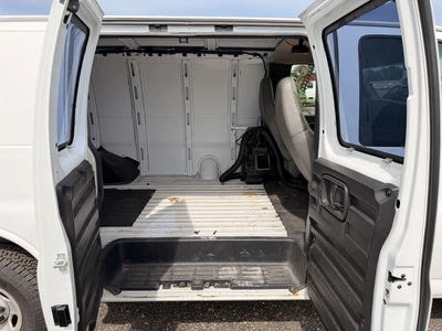 Used 2009 CHEVROLET EXPRESS Vans Michigan US | Miedema Asset Management Group #1444315