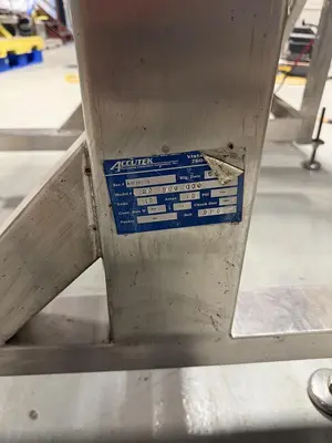 USED 2018 ACCUTEK  PACKAGING MODEL 22-500-000 (CAPPER) & 60-COE CH2 (CAP HOPPER/ELEVATOR)