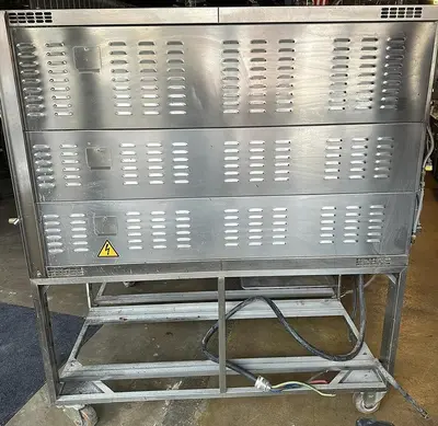 MIWE 3 deck bakery oven - steam injection - 3 phase
