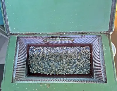 ULTRAMATIC 3 CUBIC FOOT VIBRATORY FINISHER, PORTABURR3