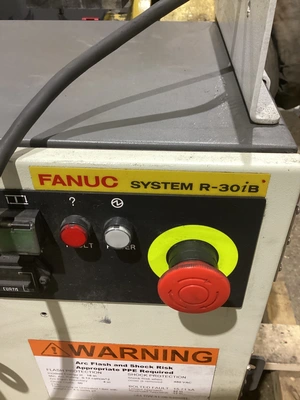 USED FANUC R-2000IB/210F + R30IB