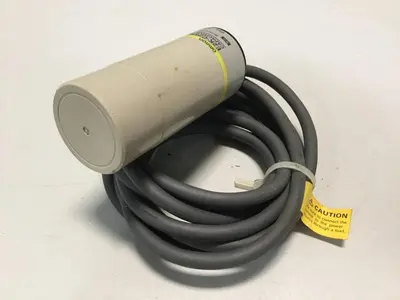 USED OMRON E2K-C25MY1