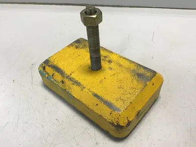 USED METAL FABRICATOR LEVELING PAD