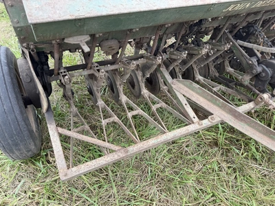 Used _UNKNOWN_ _UNKNOWN_ Grain Drills Michigan US | Miedema Asset Management Group #1443327