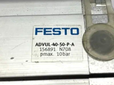 USED FESTO PNEUMATIC COMPACT CYLINDER 40MM BORE 50MM STROKE 156891