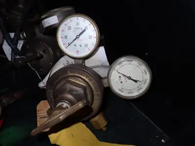 Pressure Gauges