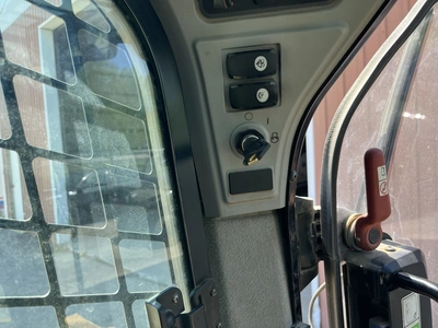 USED 2015 CAT 277D