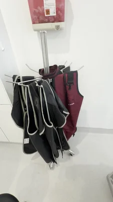 Used Unknown Mobile Apron Rack Furniture (Laboratory) Texas US | PT Medical Technologies #1458614