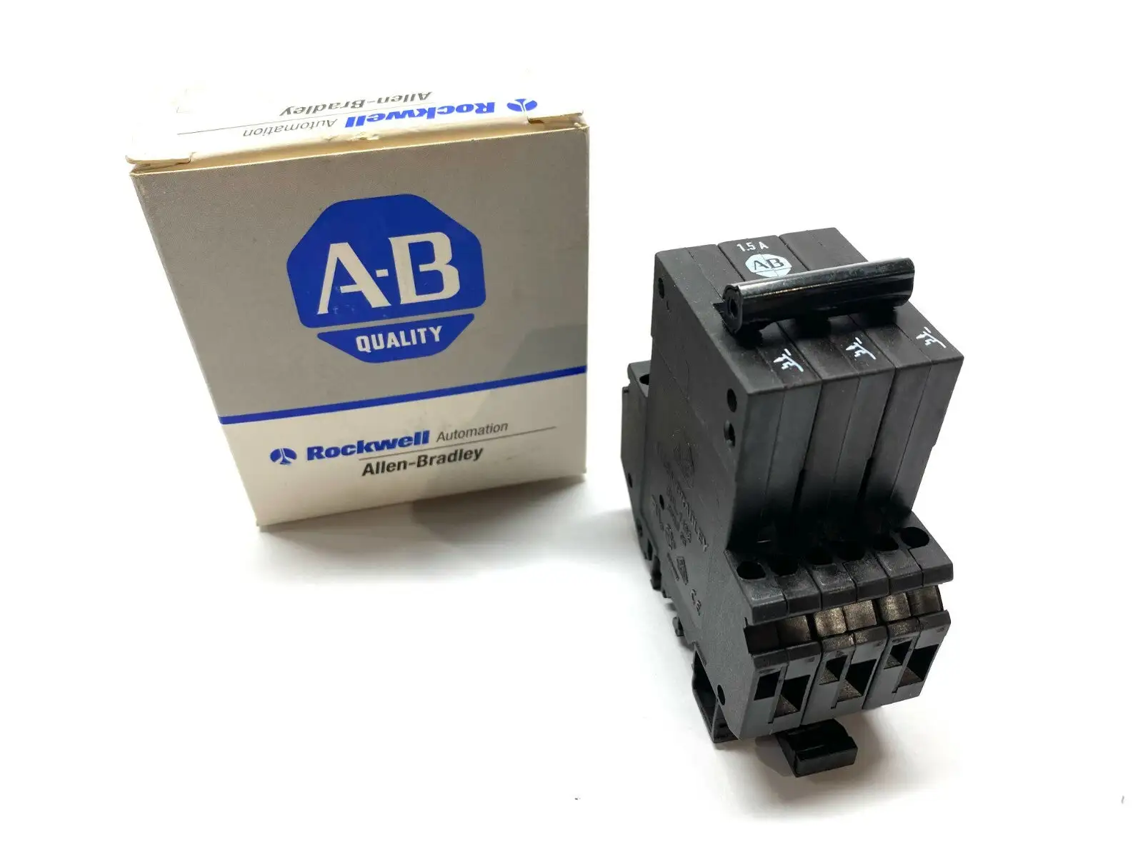 USED ALLEN-BRADLEY MINIATURE CIRCUIT BREAKER 1.5A SER. A