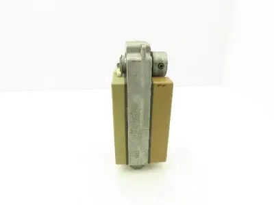 Honeywell ML8175 Direct Coupled Rotary Actuator 25 LB-IN Torque 24VAC 50/60Hz