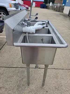 Used Elkay Used Elkay 39" X 19.75" 3 Compartment Stainless Steel sink with Faucet - SS412 Sinks Illinois US | Falcon Restaurant Supply #1373528