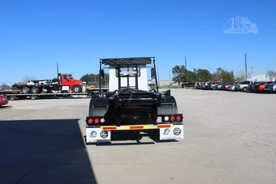 New | in-Stock 2027 MACK MD7 Rolloff Trucks Texas US | Roll Off Truck World #1491884