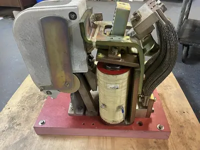 New | in-Stock CUTLER HAMMER MD910 Miscellaneous Equipment (Electrical & Power) | Surplus Asset Holdings #1202751