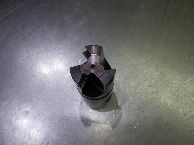 Walter 1.25" 3 Flute Coolant Thru Indexable Endmill M4132.031W31-03-09 (LOC1318C)