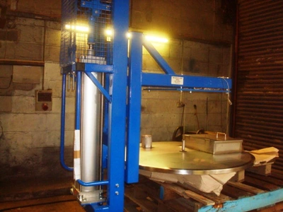 High Lift Mobile 280 Kg Pneumatic Crane