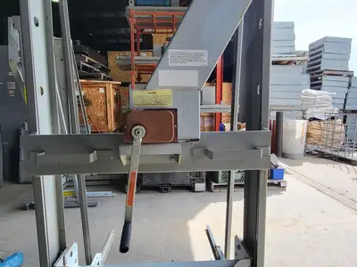 Power/Vac Switchgear Lift Truck 850 lbs