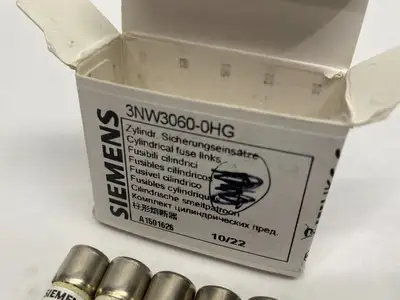 USED SIEMENS SENTRON CYLINDRICAL FUSE, SLOW-BLOW, 6A