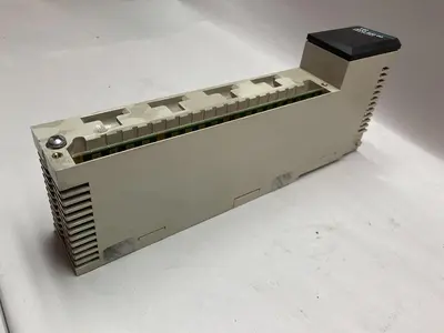 USED SCHNEIDER ELECTRIC 140-AVO-020-00