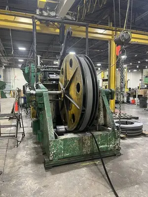 25000 LB X 24" X .250" COIL CRADLE STRAIGHTENER