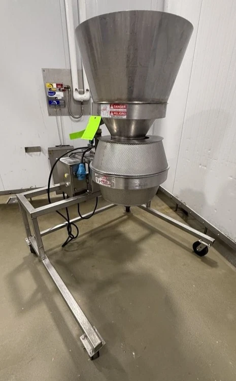 Used URSCHEL LABORATORIES CC SLICER Slicers / Dicers / Cutters Washington US | The Equipment Butler #1047420