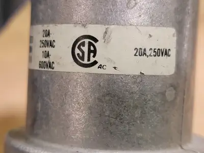 USED RUSSELLSTOLL 3913