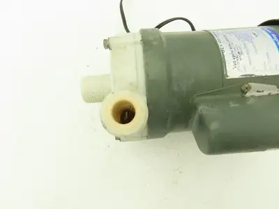 Iwaki MD-70RM Magnetic Drive Water Pump 1"Poly Plastic 220V 3PH 97 L/min