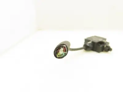 OMRON D4N-5B32 Safety Limit Switch AC 240VAC DC 250VDC 27A Lot Of 2