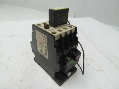 Siemens 3TB41 11-0A 20A 600V 10HP coil contactor biesse rover starter
