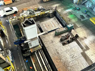 USED GIDDINGS & LEWIS 6 AXES X: 24 000 - Y: 2133 - Z: 4572 MM CNC