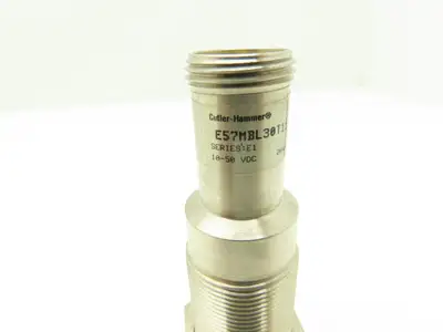 Cutler Hammer E57MBL30T111EB1 Proximity Sensor 30mm Dia 10-50VDC Range 15mm
