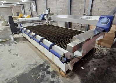 YONGDA CNC Waterjet Cutter, excellent condition, visible under power, POA