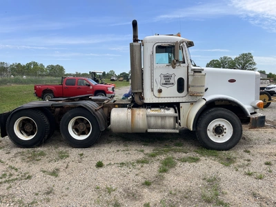 USED 1993 PETERBILT 357 6X4 TRACTOR