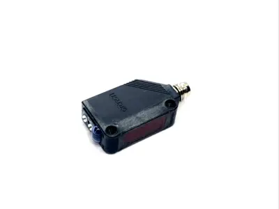 E3Z-D86 | Omron  Diffuse Reflective Photoelectric Sensor - New Other