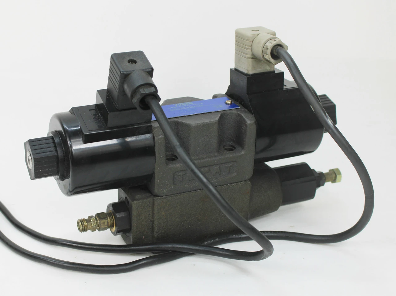 USED YUKEN DSG-03-3C4-D24-N-50