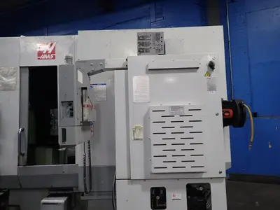 USED 2004 HAAS EC300