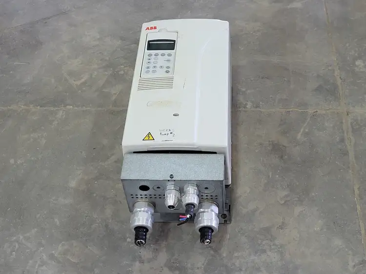 Used ABB ACS800-U1-0025-7+K454+L503 Switchgears British Columbia CA | Lenmark #239344