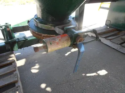 Mixer, V-Type, 40 CF, C/st, PK, 10 HP, Bar, Feed System, #S734565