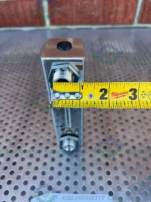 USED KING INSTRUMENT 74C214G021123510 GLASS TUBE FLOWMETER