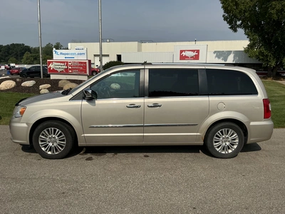 Used 2014 CHRYSLER TOWN & COUNTRY Vans Michigan US | Miedema Asset Management Group #1337323