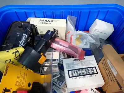 Dewalt, Energizer, Samsung, Eveready Misc. Batteries