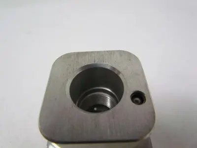 Sun Hydraulics EPB Sandwich Manifold ISO 03:On P, Port 3 To T Mfg Date 5-17-04