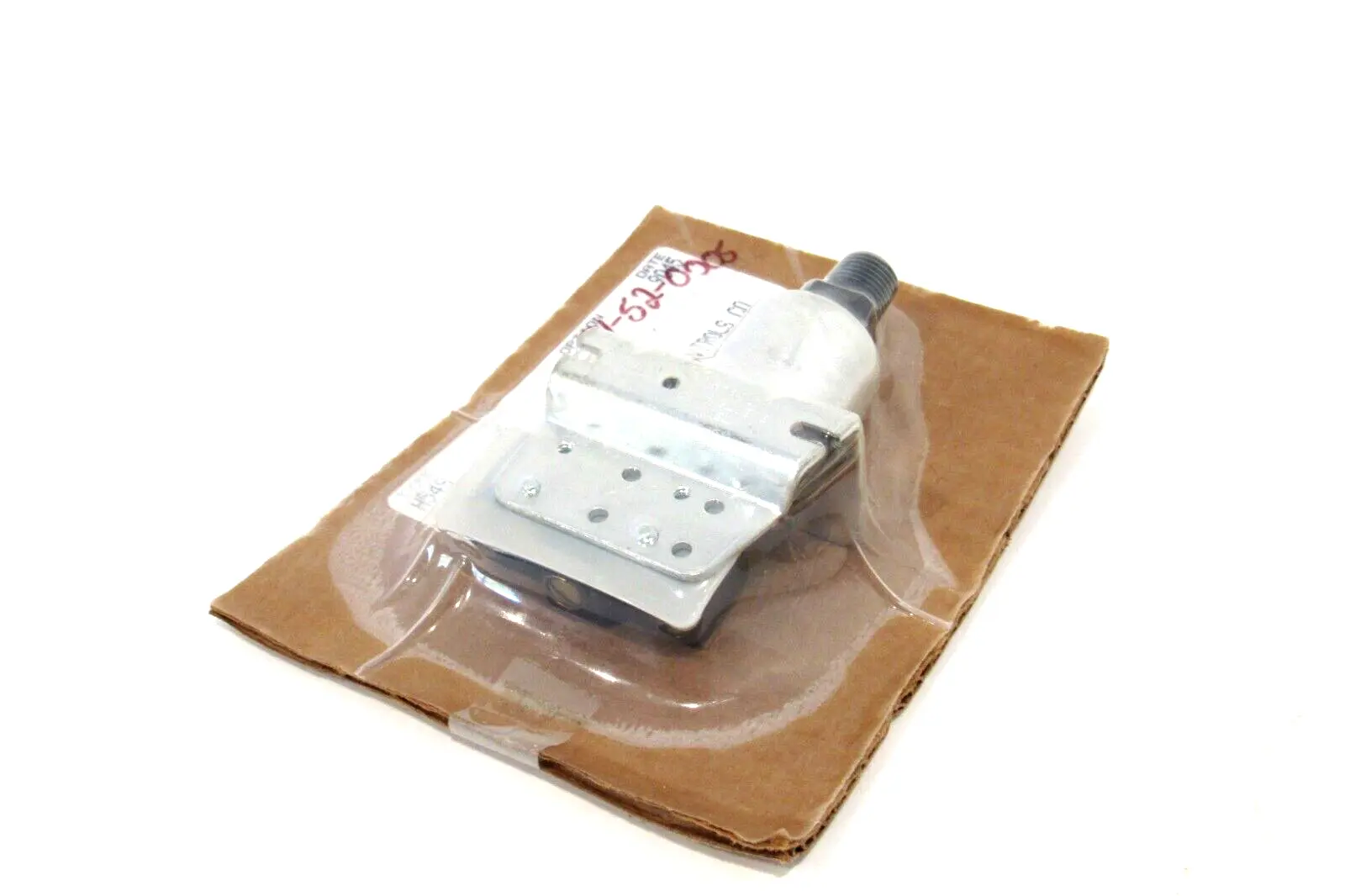 NEW UNITED ELECTRIC H54S-28 PRESSURE SWITCH H54S H54S28
